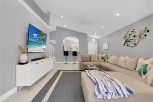 1583 Windamere Ln, Naples, FL 34119 - Photo 8