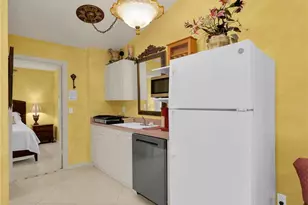 3790 1st Ave NW, Naples, FL 34120 - Photo 6