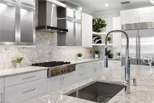 9098 Montserrat Dr, Naples, FL 34114 - Photo 12