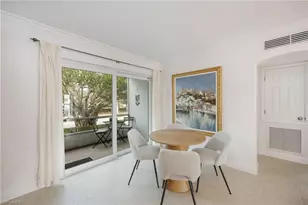 72 7th St S, Naples, FL 34102 - Photo 10