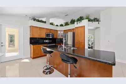 1580 16th St NE, Naples, FL 34120 - Photo 8