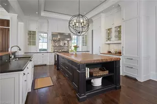 1249 Gordon River Tr, Naples, FL 34105 - Photo 10