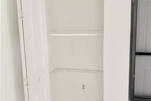 826 Wiggins Pass Rd, Naples, FL 34110 - Photo 4