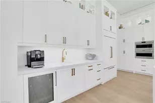 3110 Leeward Ln, Naples, FL 34103 - Photo 12