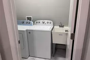 538 Oakfield Ave, Lehigh Acres, FL 33974 - Photo 8