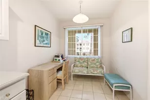 4843 Hampshire Ct, Naples, FL 34112 - Photo 10