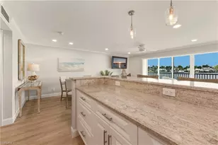 222 Harbour Dr, Naples, FL 34103 - Photo 16