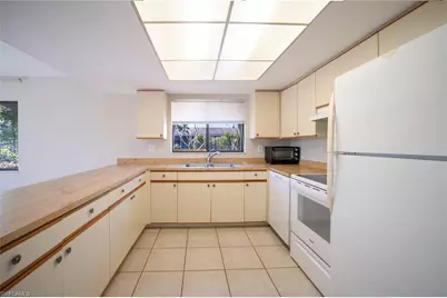 3706 SE 10th Ave #2, Cape Coral, FL 33904 - Photo 6