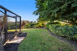 10027 Boca Cir, Naples, FL 34109 - Photo 36