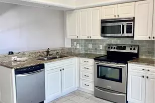 267 Quail Forest Blvd, Naples, FL 34105 - Photo 6