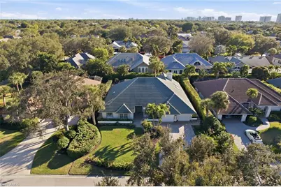 716 Pitch Apple Ln, Naples, FL 34108 - Photo 2