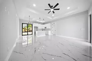 762 Bianca Ave S, Lehigh Acres, FL 33974 - Photo 10