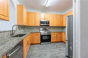 7082 Venice Way, Naples, FL 34119 - Photo 12