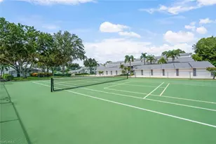 470 Country Hollow Ct, Naples, FL 34104 - Photo 34