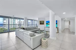 4041 Gulf Shore Blvd N, Naples, FL 34103 - Photo 2