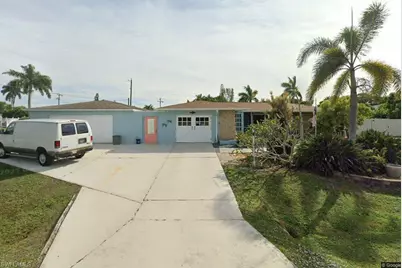 864 SE 41st St, Cape Coral, FL 33904 - Photo 1