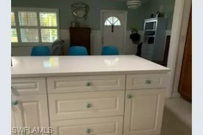 864 SE 41st St, Cape Coral, FL 33904 - Photo 6