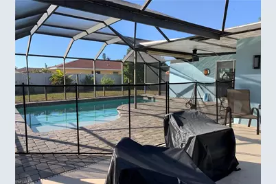 864 SE 41st St, Cape Coral, FL 33904 - Photo 18