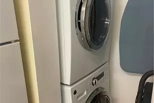 1260 Wildwood Lakes Blvd, Naples, FL 34104 - Photo 8