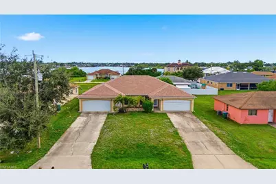 516/518 SE 5th Pl, Cape Coral, FL 33990 - Photo 2