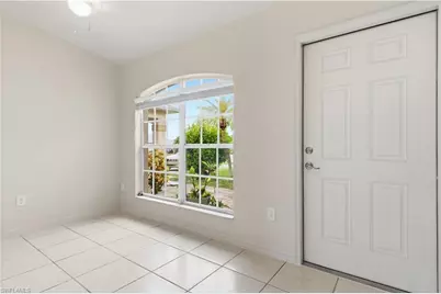 516/518 SE 5th Pl, Cape Coral, FL 33990 - Photo 4