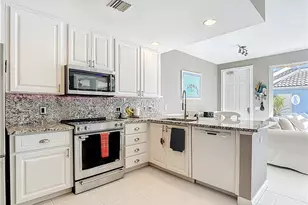 6186 Towncenter Cir, Naples, FL 34119 - Photo 12