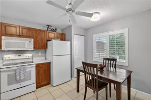 7105 Dennis Cir, Naples, FL 34104 - Photo 12