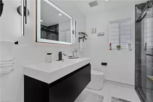 713 SE 43rd St, Cape Coral, FL 33904 - Photo 10