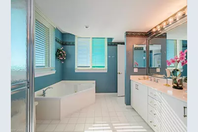 7515 Pelican Bay Blvd #17A, Naples, FL 34108 - Photo 10