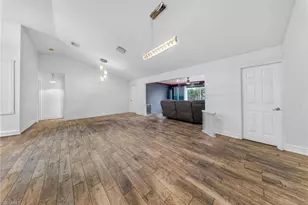 625 SW 31st St, Cape Coral, FL 33914 - Photo 4