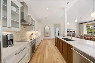 611 10th Ave S, Naples, FL 34102 - Photo 12