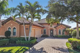7352 Lantana Way, Naples, FL 34119 - Photo 1
