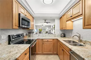 919 Huron Ct, Marco Island, FL 34145 - Photo 10