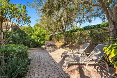 3155 Santorini Ct, Naples, FL 34119 - Photo 14