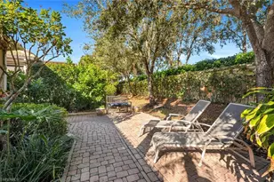 3155 Santorini Ct, Naples, FL 34119 - Photo 14