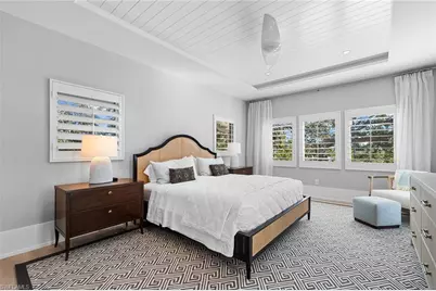 685 2nd St S, Naples, FL 34102 - Photo 22