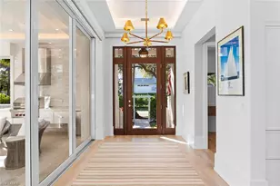 685 2nd St S, Naples, FL 34102 - Photo 2