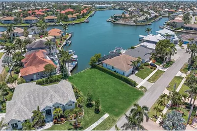 269 Bass Ct, Marco Island, FL 34145 - Photo 4