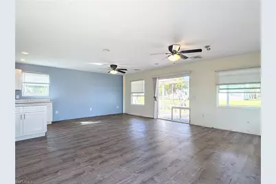 27571 Tarpon Way, Bonita Springs, FL 34134 - Photo 10