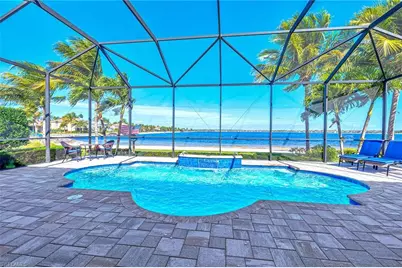 9087 Breakwater Dr, Naples, FL 34120 - Photo 36