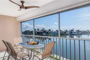 10682 Gulf Shore Dr, Naples, FL 34108 - Photo 10