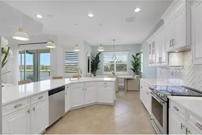 7877 Clemson St #202, Naples, FL 34104 - Photo 10