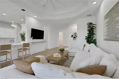 7877 Clemson St #202, Naples, FL 34104 - Photo 4