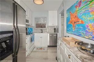 190 Turtle Lake Ct, Naples, FL 34105 - Photo 14