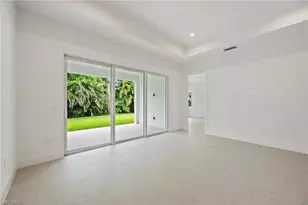 2548 Linda Dr, Naples, FL 34112 - Photo 6