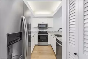 50 Seagate Dr, Naples, FL 34103 - Photo 10