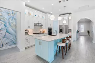 2718 Aviamar Cir, Naples, FL 34114 - Photo 12