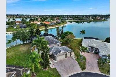 2941 Inlet Cove Ln E, Naples, FL 34120 - Photo 1