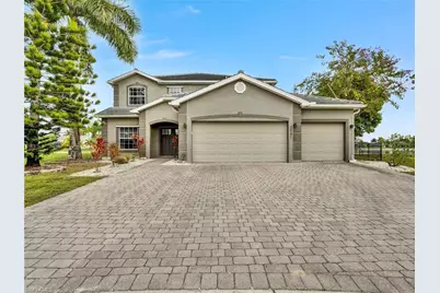 2941 Inlet Cove Ln E, Naples, FL 34120 - Photo 2
