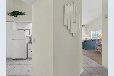 254 Newport Dr #412, Naples, FL 34114 - Photo 4